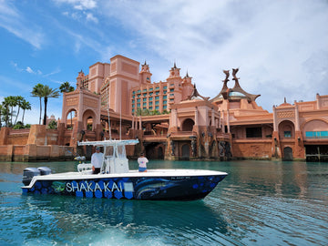 Shaka Kai boat in front of Atlantis Resort in Paradise Island