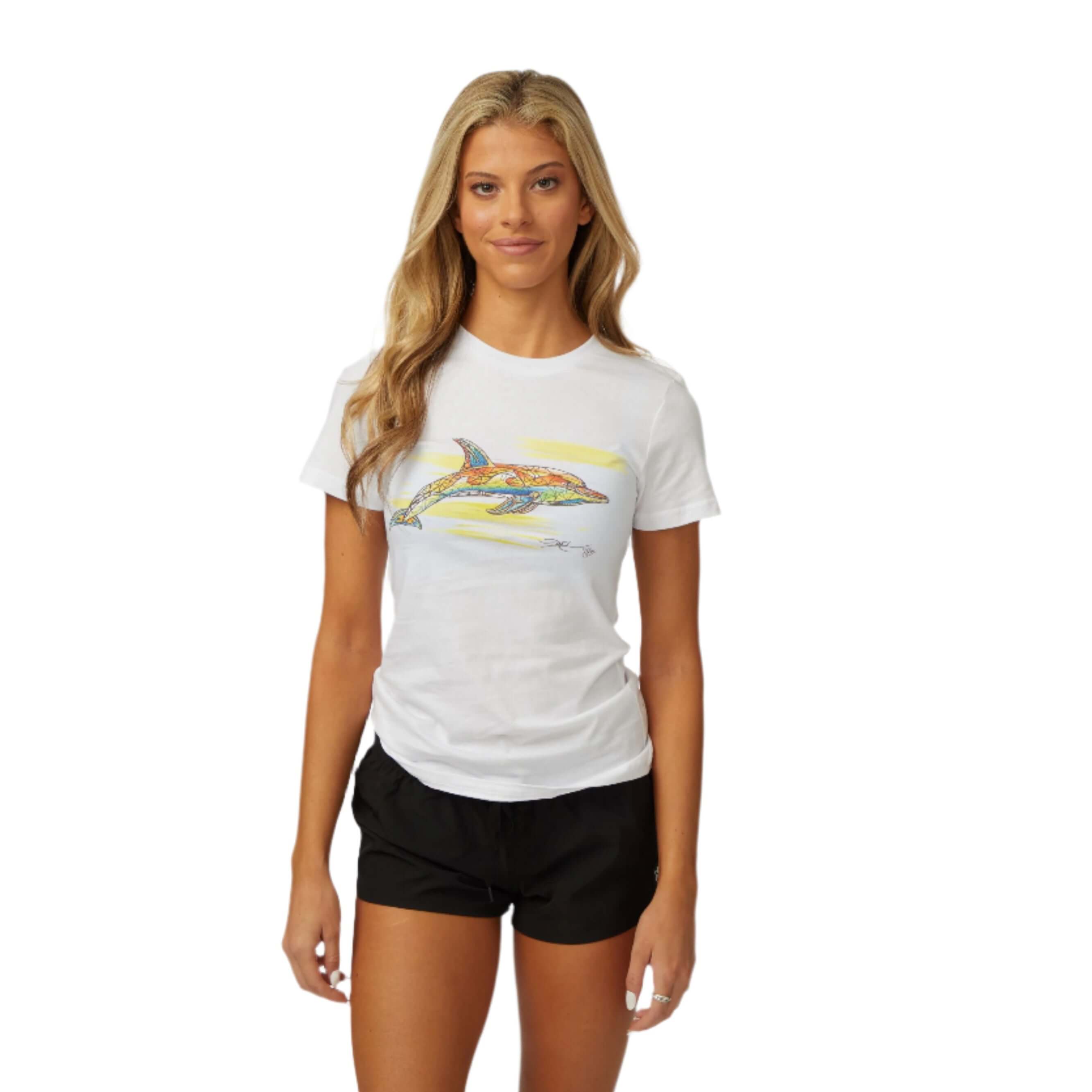 Model wearing the DaveL Lumba Lumba T-Shirt featuring vibrant marine art and relaxed fit, ideal for beach lovers.